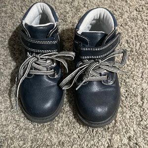Boys boots